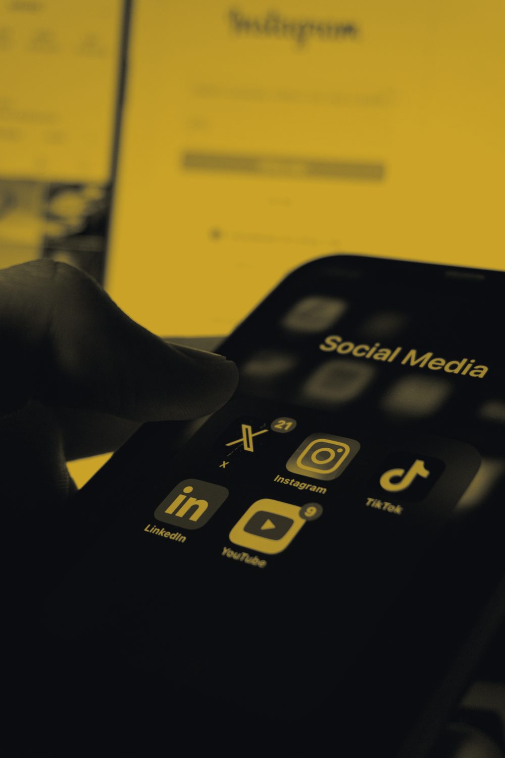 Redes sociales y producción de contenido — fase Adquirir
